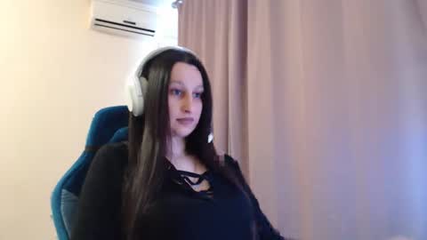 Sophie online show from April 27, 2:59 pm