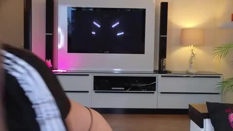 Snapshot of yononeey chatting on November 13, 9:41 am Wilma online show from November 13, 9:41 am