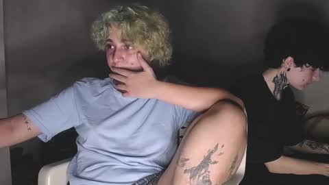 Little Mike Independent model online show from October 31, 12:22 am