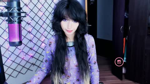 Snapshot of yoshino_san chatting on January 8, 11:19 pm you can call me Andy or yoshi 3 online show from January 8, 11:19 pm