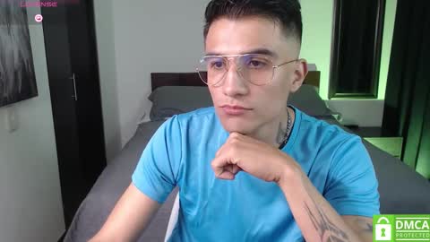 yoshy_man online show from November 22, 3:27 am