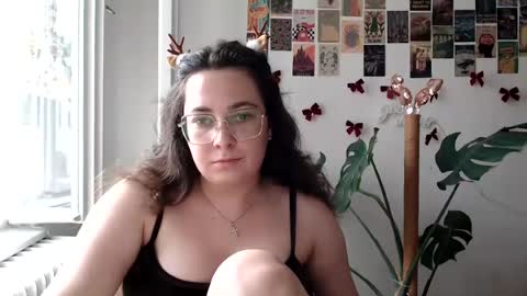 Snapshot of you_aurora chatting on July 6, 5:15 pm Aurora online show from July 6, 5:15 pm