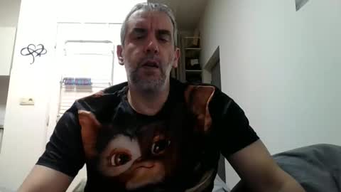 Snapshot of youdeservit chatting on February 16, 7:16 pm CrayZio online show from February 16, 7:16 pm