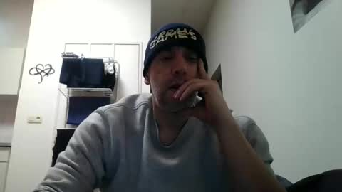 Snapshot of youdeservit chatting on March 2, 10:35 am CrayZio online show from March 2, 10:35 am