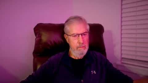 Snapshot of yougogirl_3 chatting on October 24, 11:28 am Colorado Guy Straight online show from October 24, 11:28 am