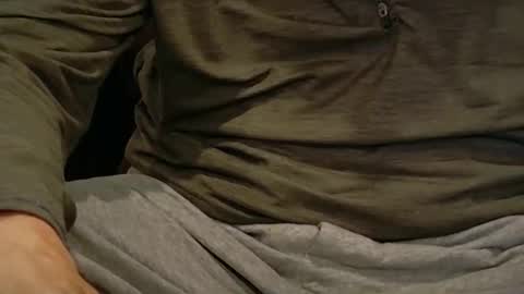 Snapshot of yougogirl_3 chatting on November 9, 5:06 am Colorado Guy Straight online show from November 9, 5:06 am