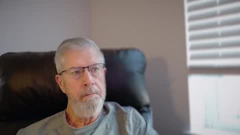 Snapshot of yougogirl_3 chatting on November 23, 2:17 pm Colorado Guy Straight online show from November 23, 2:17 pm