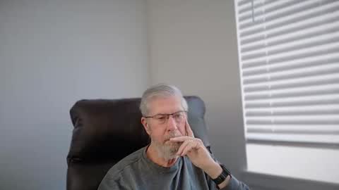 Colorado Guy Straight online show from December 20, 7:43 pm