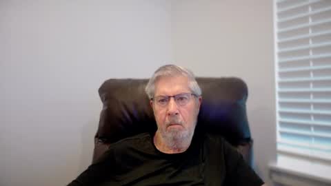 Snapshot of yougogirl_3 chatting on June 22, 12:24 pm Colorado Guy Straight online show from June 22, 12:24 pm