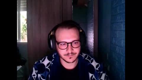 Snapshot of younromki chatting on February 1, 12:26 pm A... online show from February 1, 12:26 pm