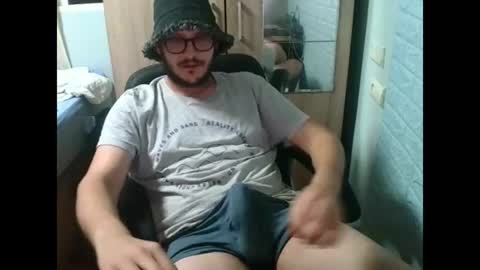 Snapshot of younromki chatting on June 26, 10:14 pm A... online show from June 26, 10:14 pm