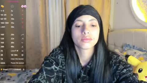 mia3 online show from April 23, 5:41 am