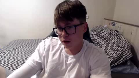 Max online show from July 11, 3:42 am