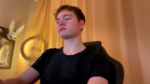 your_bunny123 online show from January 17, 3:39 pm