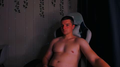 Snapshot of your_claddagh chatting on September 13, 7:02 pm your_claddagh online show from September 13, 7:02 pm