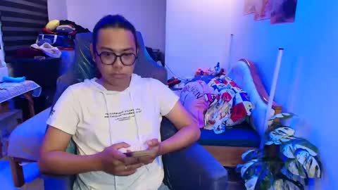 Snapshot of your_dreamgirlxxx69 chatting on June 8, 9:53 am your_dreamgirlxxx69 online show from June 8, 9:53 am