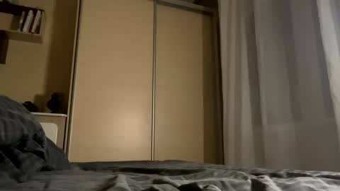 Snapshot of your_gentle_boy chatting on February 15, 9:15 pm Gentle Boy online show from February 15, 9:15 pm