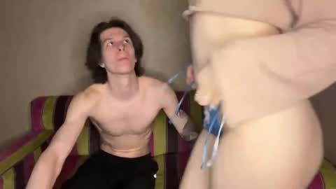 Snapshot of your_hottest_couple chatting on April 16, 5:47 pm Laura and David online show from April 16, 5:47 pm