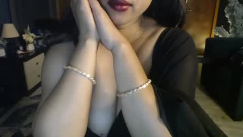 Snapshot of your_ishaa chatting on June 29, 6:19 pm Isha online show from June 29, 6:19 pm
