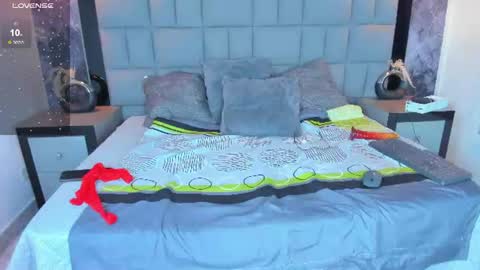 Snapshot of your_lady_milf chatting on June 19, 7:28 pm your_lady_milf online show from June 19, 7:28 pm