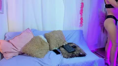 Snapshot of your_lily69 chatting on May 20, 3:34 am your lily69 online show from May 20, 3:34 am