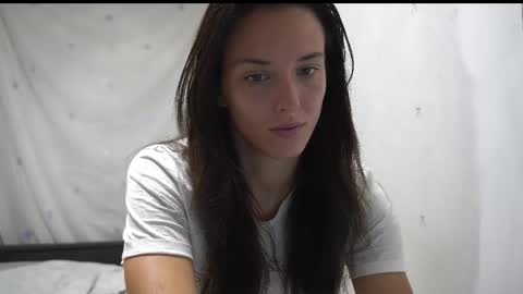 Snapshot of your_little_flexible_girl chatting on October 10, 8:52 pm Meri online show from October 10, 8:52 pm