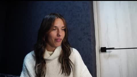 Snapshot of your_little_flexible_girl chatting on November 6, 9:05 pm Meri online show from November 6, 9:05 pm