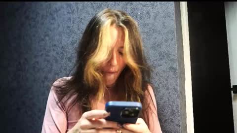 Snapshot of your_little_flexible_girl chatting on November 24, 9:25 pm Meri online show from November 24, 9:25 pm