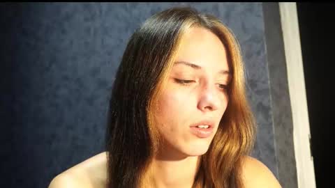 Snapshot of your_little_flexible_girl chatting on November 27, 9:06 pm Meri online show from November 27, 9:06 pm