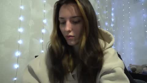 Meri  online show from February 10, 9:41 pm