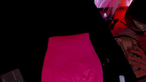 Snapshot of your_littlepervert_ chatting on December 19, 10:34 am Cami independent model online show from December 19, 10:34 am