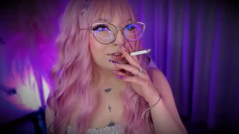 Snapshot of your_littlepervert_ chatting on June 19, 7:01 am Cami independent model online show from June 19, 7:01 am