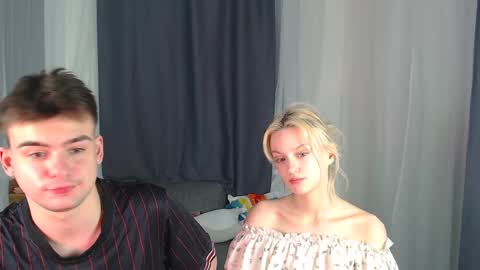 Snapshot of your_molly_mark chatting on February 16, 6:10 pm your_molly_mark online show from February 16, 6:10 pm