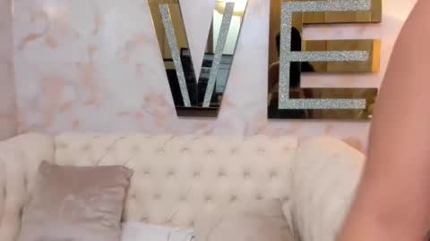 Evelin  online show from October 7, 10:07 pm