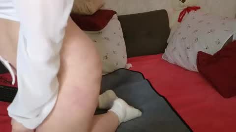 Anna online show from March 10, 5:07 pm