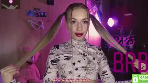 Alice  online show from December 8, 3:00 am