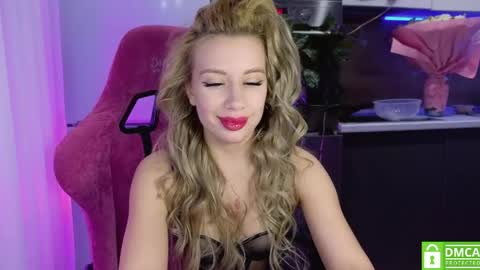 Alice  online show from April 8, 11:59 pm