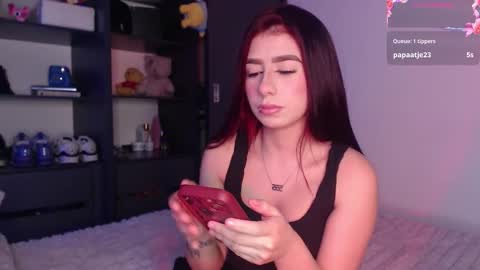 Snapshot of your_rosalie chatting on October 31, 5:08 am your_rosalie online show from October 31, 5:08 am