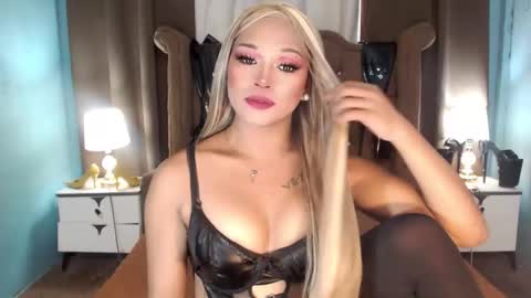 Casie online show from January 12, 1:00 am