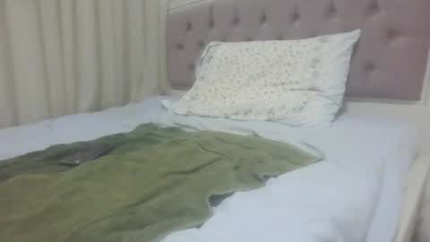 Snapshot of your_slut_44 chatting on July 6, 6:43 pm Sissy Sara online show from July 6, 6:43 pm
