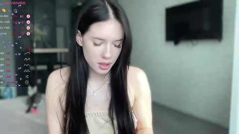 Snapshot of your_sweet_angel_ chatting on January 28, 12:32 pm Mia  online show from January 28, 12:32 pm
