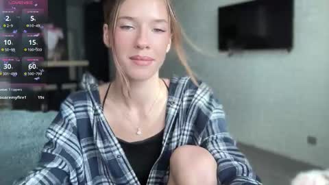 Snapshot of your_sweet_angel_ chatting on October 3, 1:19 pm Mia  online show from October 3, 1:19 pm