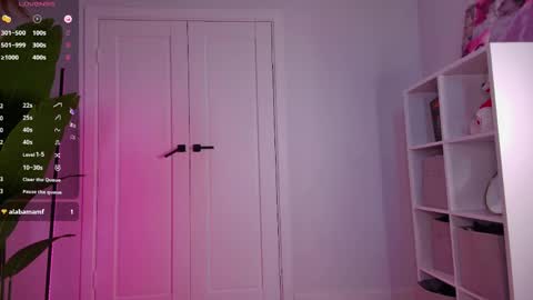 Snapshot of your_tess chatting on June 6, 2:33 pm Tessa online show from June 6, 2:33 pm