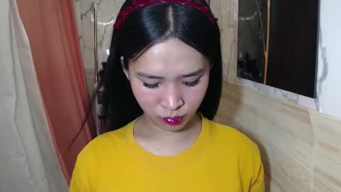 your_twinkletoes18 online show from February 15, 5:53 pm