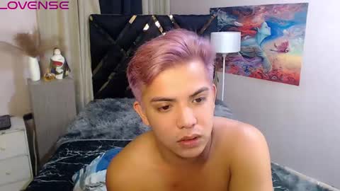 yourasian_bradley online show from October 25, 1:51 pm