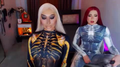 Snapshot of yourasian_cherryfaux chatting on October 5, 12:03 pm alexandria online show from October 5, 12:03 pm