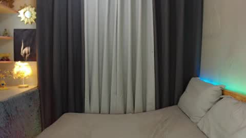 kim online show from February 11, 6:44 pm