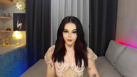 kim online show from February 12, 2:54 pm