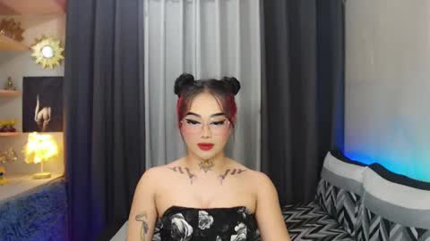 kim online show from February 18, 2:27 pm