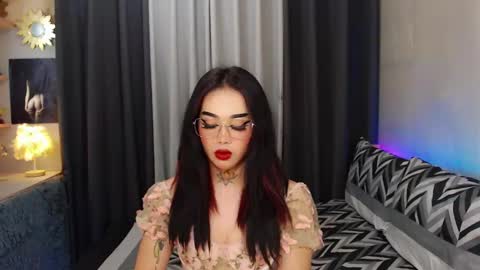 kim online show from February 21, 11:43 pm